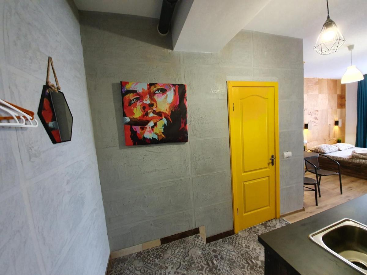 Near Trainstation 603 Daire İvano-Frankivsk Dış mekan fotoğraf