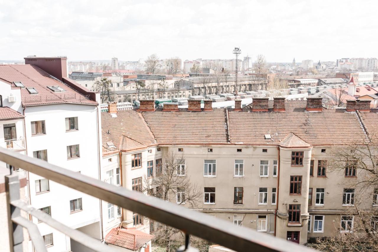 Near Trainstation 603 Daire İvano-Frankivsk Dış mekan fotoğraf